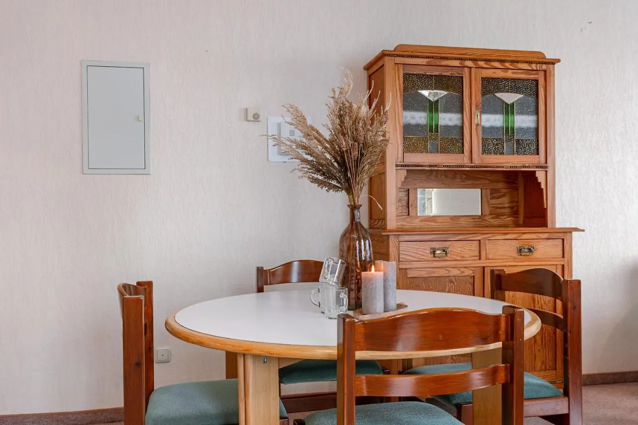 Cosy, Authentic Flat On The Ground Floor And Within Walking Distance From The Sea And The Beach In Mariakerke location